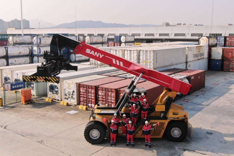 ���ѳ��ܼҡ���һ�����Ա��ְ�����¼�