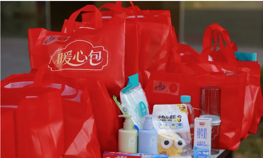 千里奔波一路坦途——江苏昆山“点对点”服务护航返岗复工路 千里奔波一路坦途——江苏昆山“点对点”服务护航返岗复工路